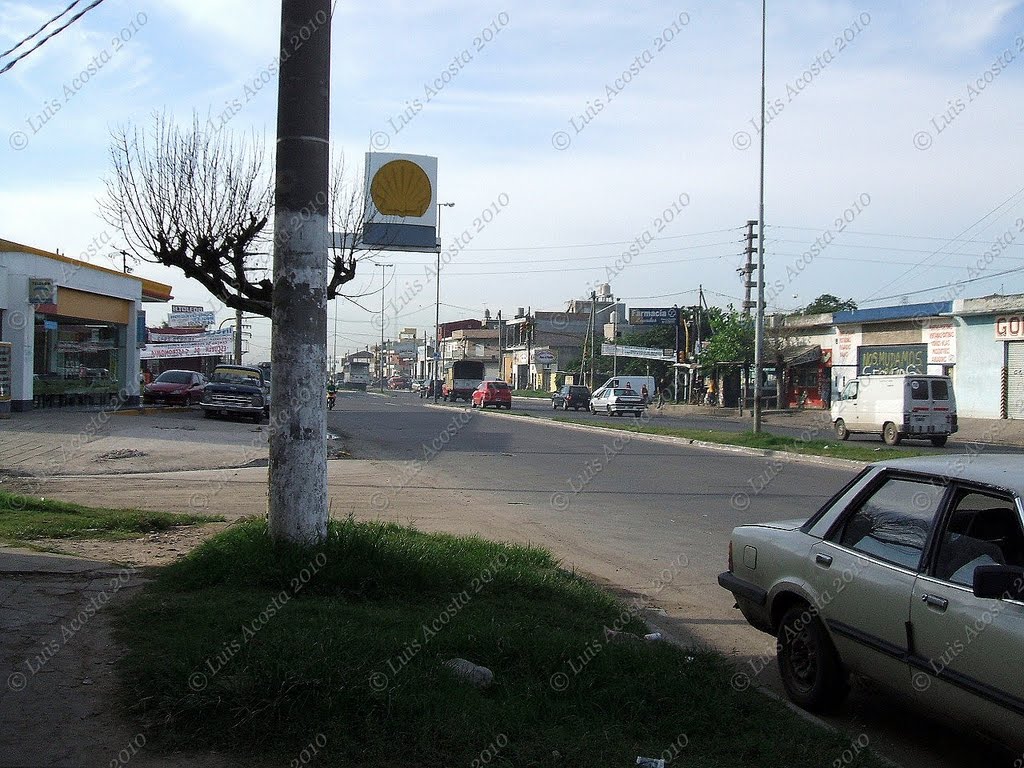 Marzo de 2010 - Av. Carlos Casares y Calle San Matias - Vista hacia el Sudeste by Luis Acosta