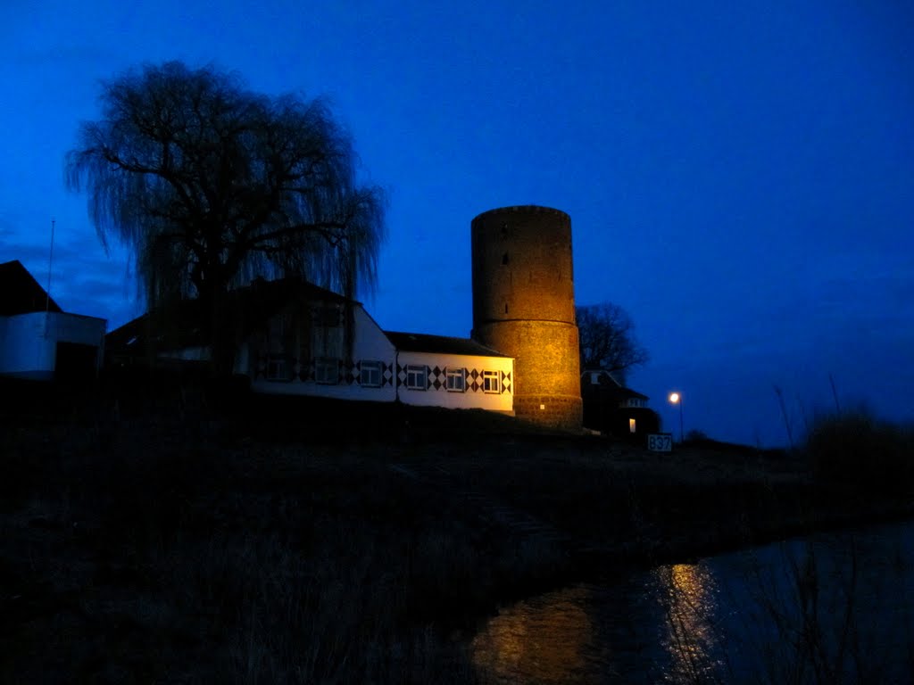 Reeser Mühlenturm by Christian Laurer