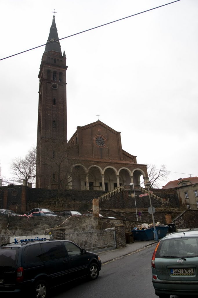 Teplice - Českobratrská - View SSW on Bartholomeus Church 1864 & Tower 1882 - Last time used: in 2005 for Techno Party by txllxt