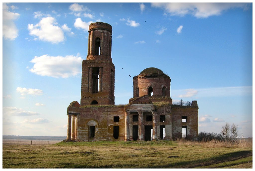 Заброшенная церковь. (The thrown church.) by Maxim Smerichinsky