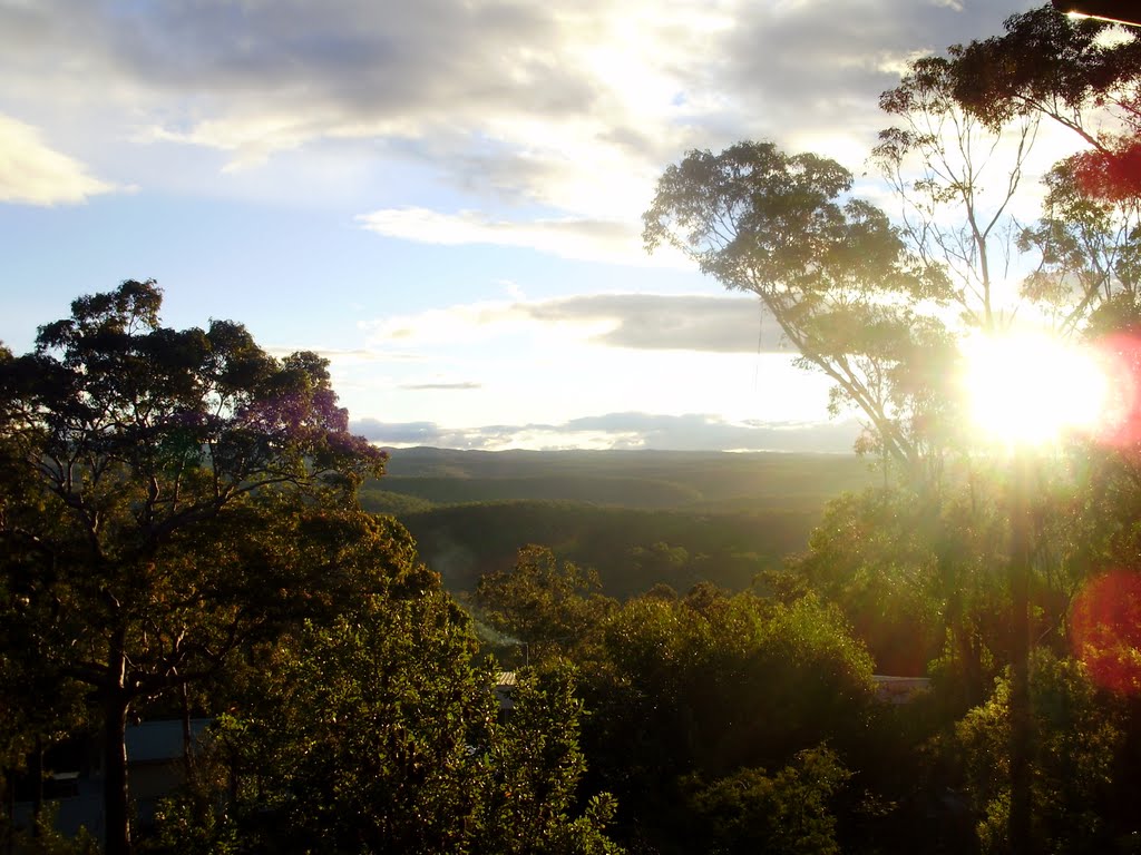 Sunrise at Blue Mountains from Glenbrook by Felipe Meneses Merino