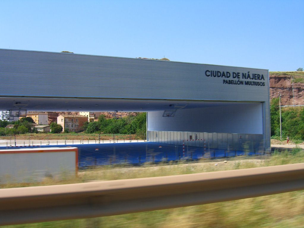 Polideportivo de Nájera by Juanjo Soriano Garcí…