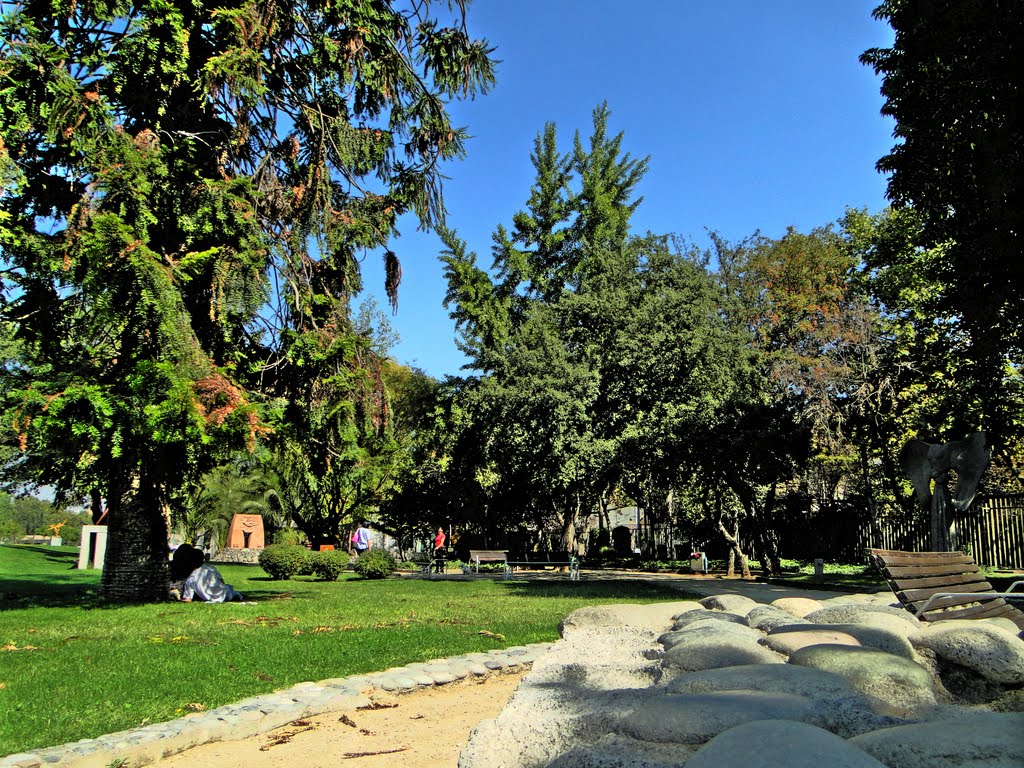 (1.195) Parque de Las Esculturas, Santiago de Chile by Patricio Cabezas