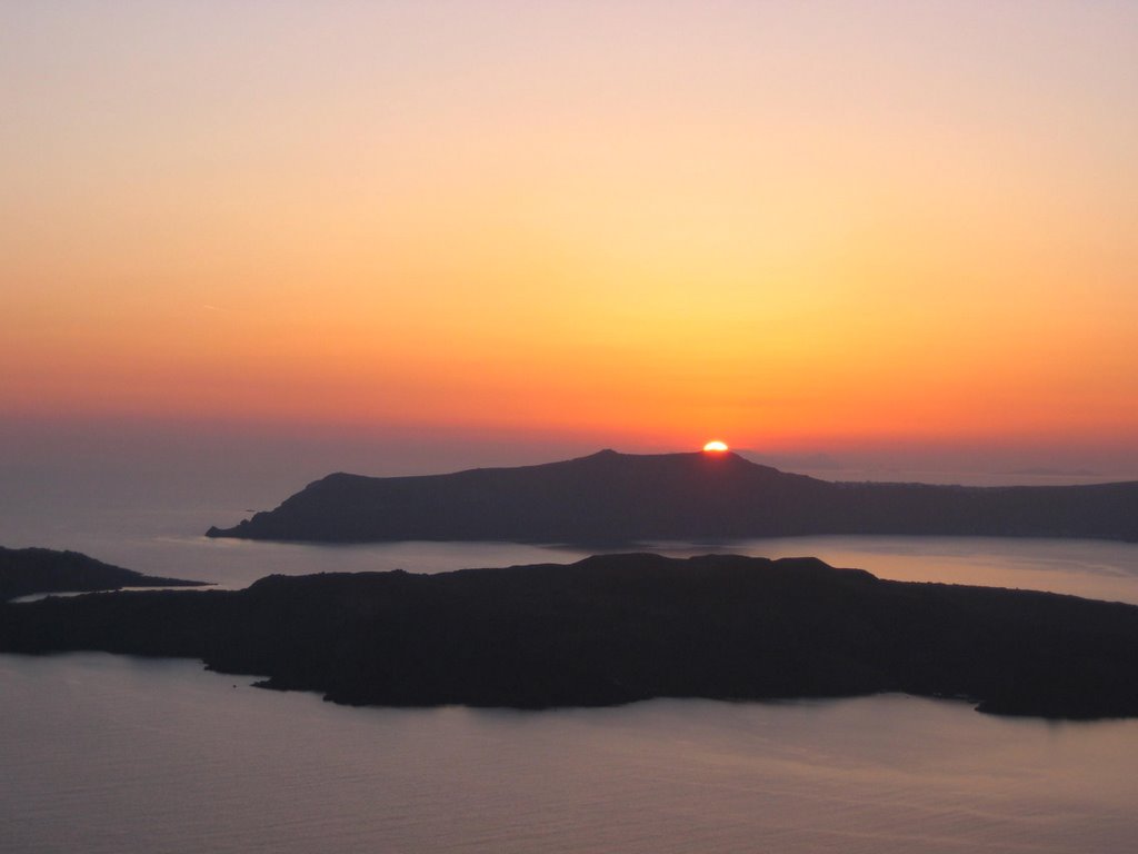 Sunset von Pirgos -Santorini by lagja