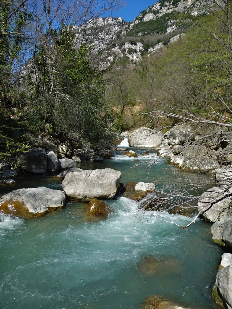 Le gorge du loup by Angela469