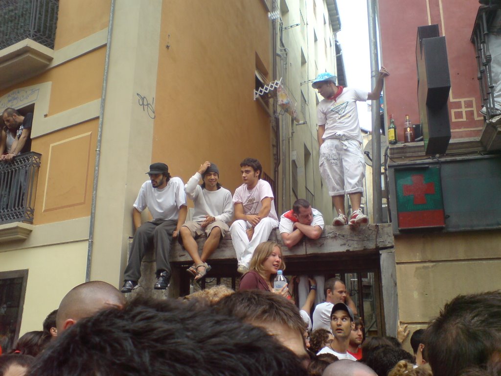 Spectators at the bull run, Pamplona 07/07/07 by antonymoggridge