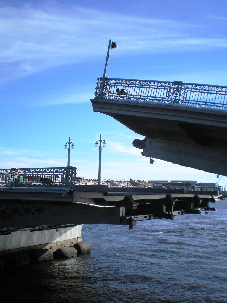 Swing Bridge by saintserge