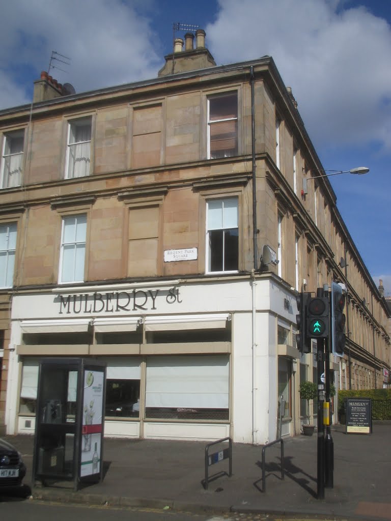 Mulberry St. pub on Pollokshaws Road, Glasgow by Thames Ditton