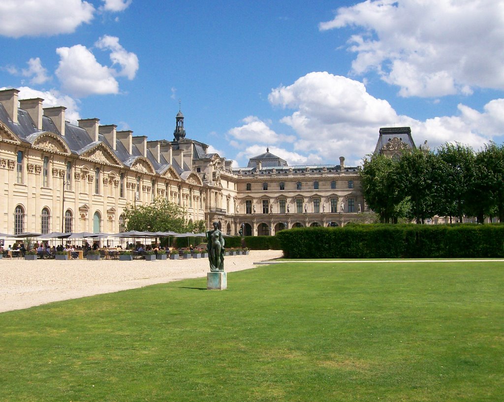 Gardens near the Louvre by marcobertoni