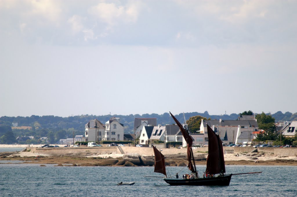 Le Corentin rentrant à Concarneau by philbi