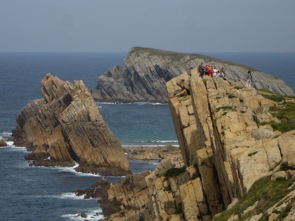 Costa Quebrada. Arnia. Murallas ciclópeas by catavientos