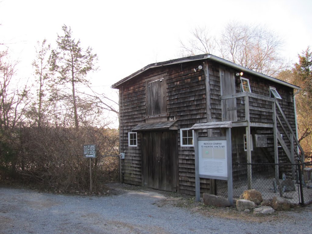 Quogue Ice House by Chris Sanfino