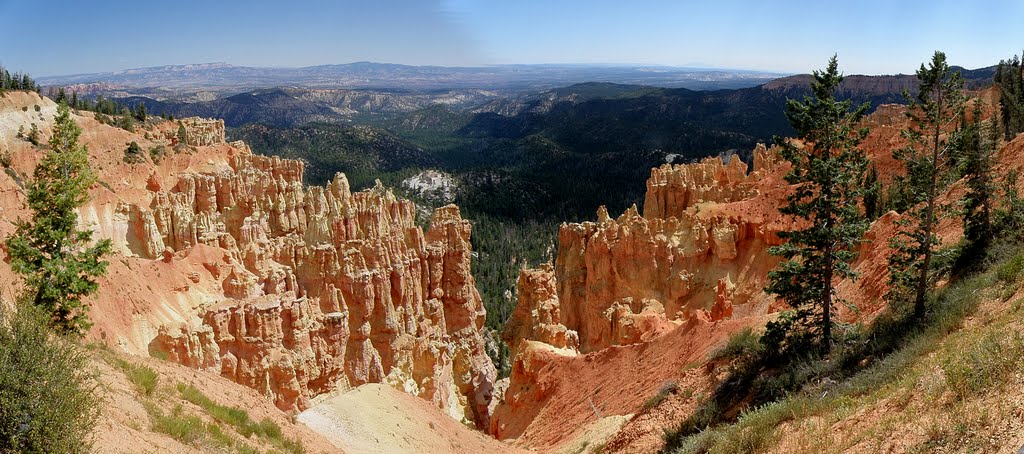 Bryce Canyon NP - Ponderosa Canyon by carlo bianco