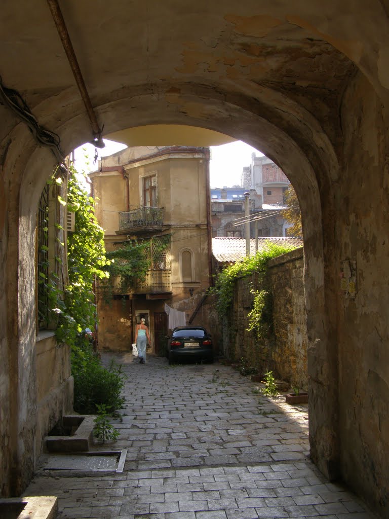 Typical Yard of Odessa Down Town, The House of Shemiakin, 19th Century, Vul. Gogolia by Yuriy Kvach