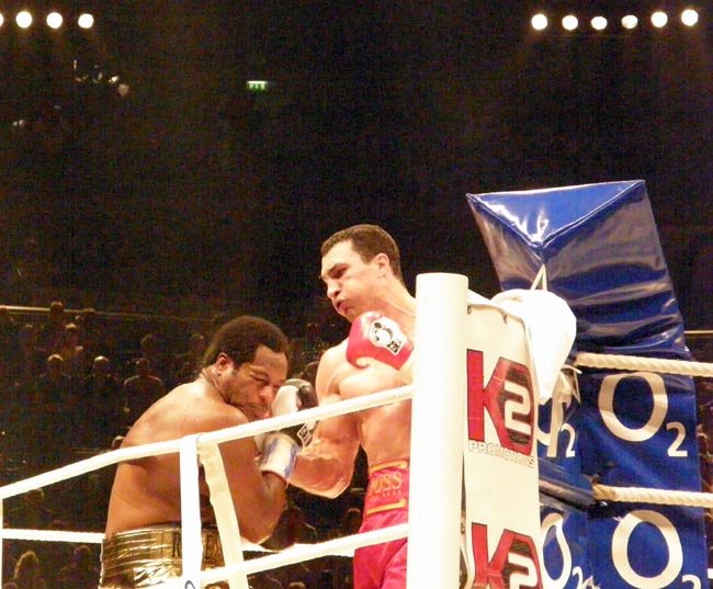 Pow! Klitschko v. Brewster Fight 07/07/07 by Dreoilin