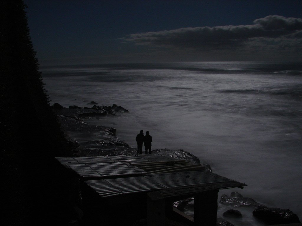 Los Acantilados, en la noche by lomaslocura