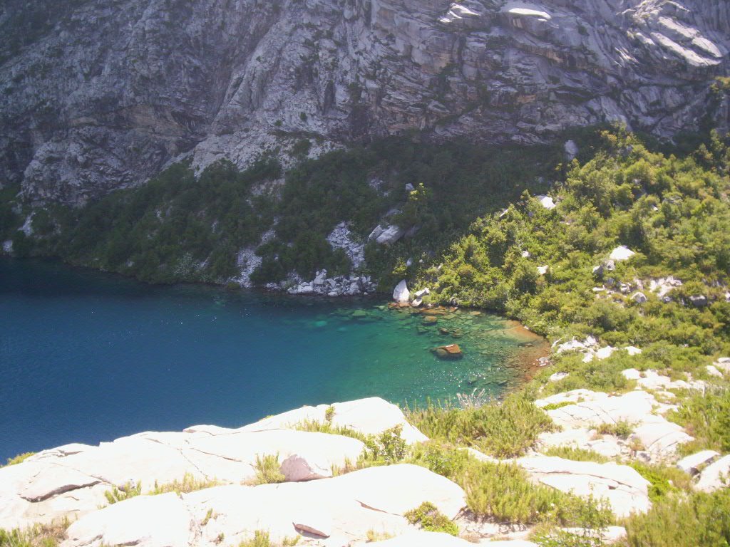 Laguna añil by rodrigo rivera