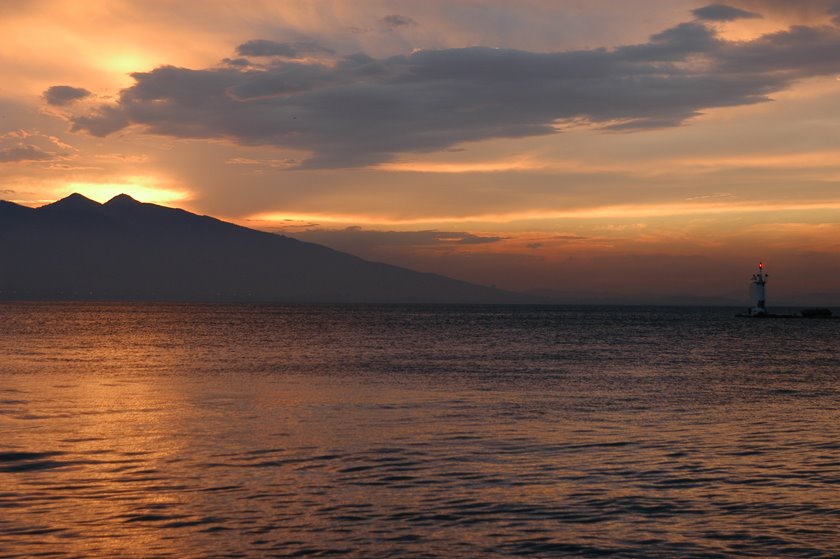 Sunset somewhere in izmir by M.Sadi Ürkmez