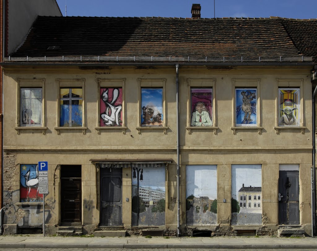 Brandenburg, Fassade in der Innenstadt, Kunst am Bau by Uwe Gehring