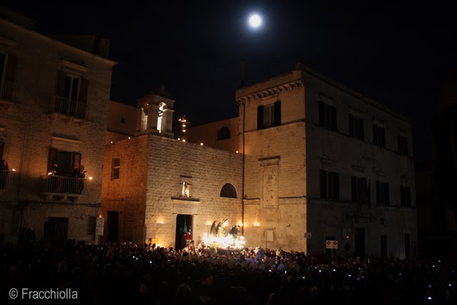 Chiesa di "San Rocco": processione notturna degli "Otto Santi" by MarianoFracchiolla