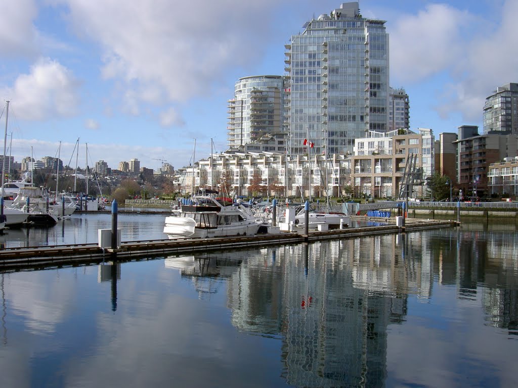 Quayside Marina - Yaletown - Vancouver BC by Maria Gizella Nemcsics