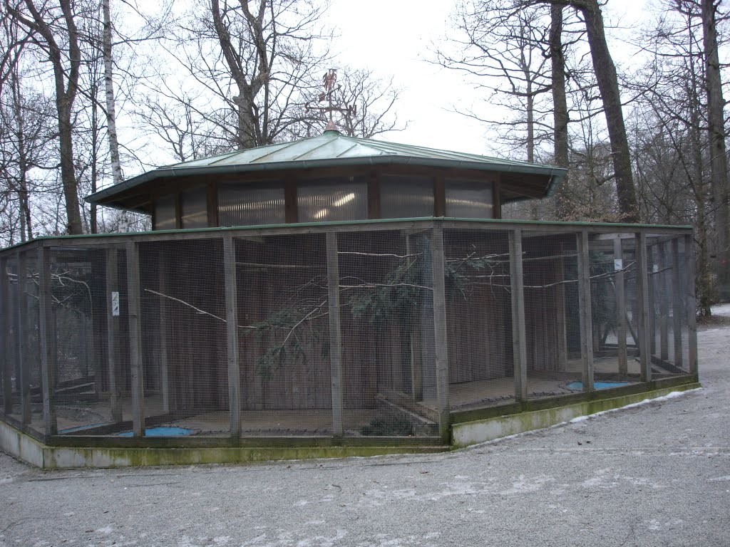 Vogelkäfige im Wildpark by hartmut_bach