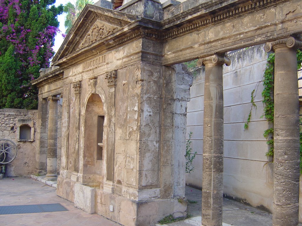 Exedra al jardí de cal Comte de San Simón. by homyr