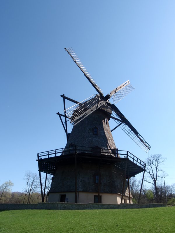 Windmill by Wong Ray