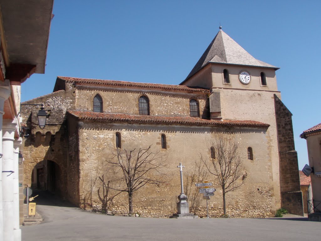 Eglise, Monléon-Magnoac (65) by katricoin