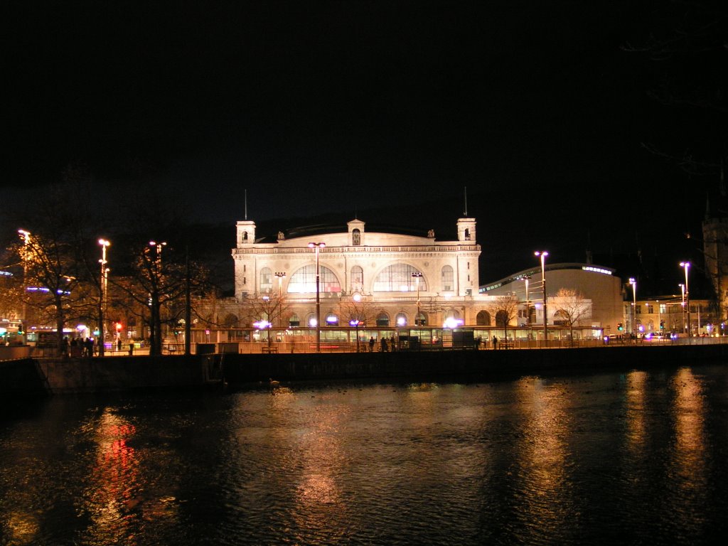 Night view to Main Railway Station (Hauptbahnhof) Zürich, Switzerland, 01/2005 by nachty_P