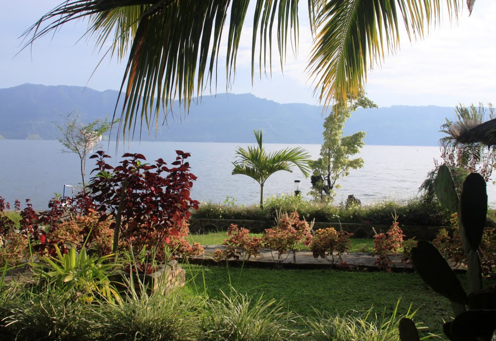 Garden of Samosir Cottages by jesse haye