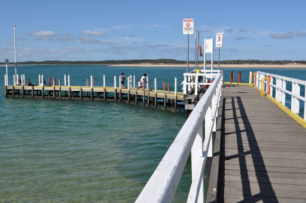 Jetty, Inverloch by diannemcd