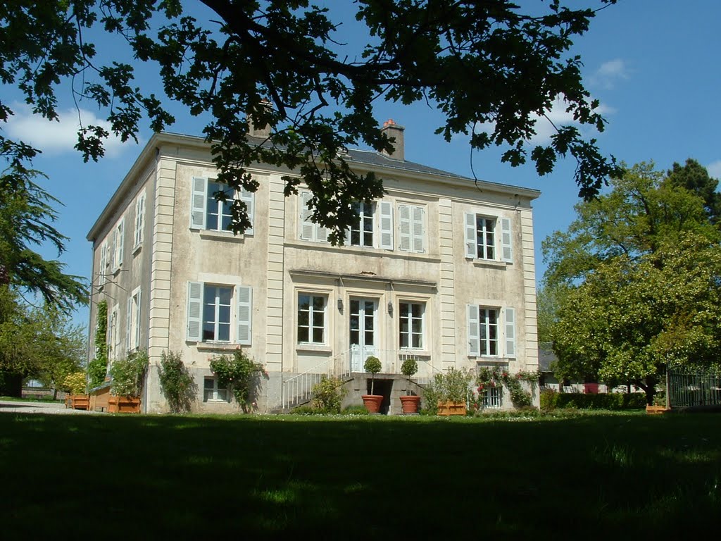 Haras national et départemental de La Roche-sur-Yon by William Chevillon