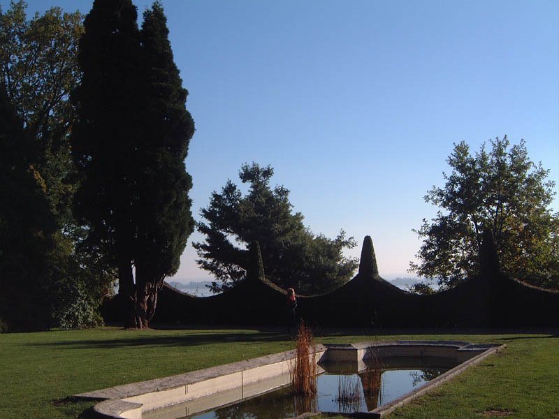 Park in Blankenese by Jürgen Herrmann