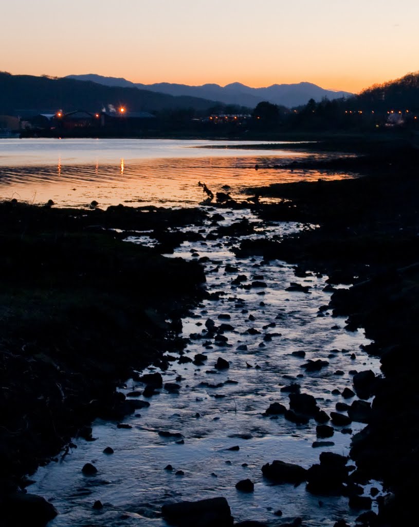 Sunset on Loch Eil by matlaloup