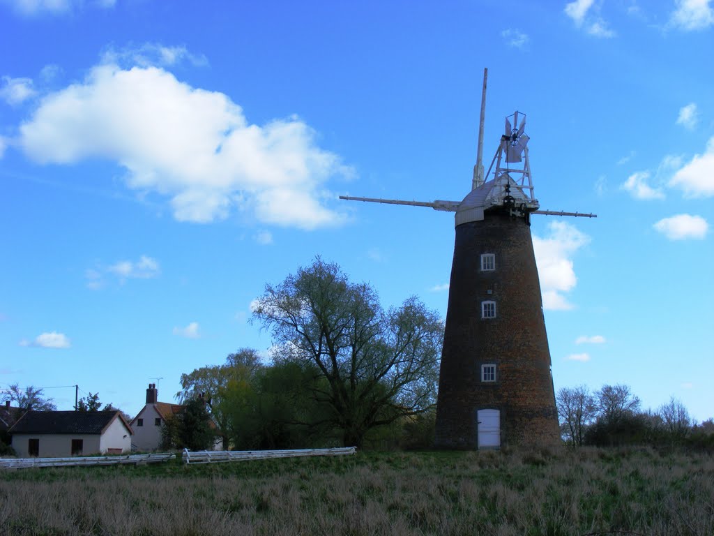 Billingford Mill by saltcod