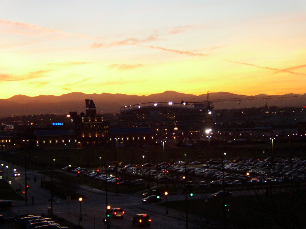 Denver Sunset from UCD Roof by Zach Peterson