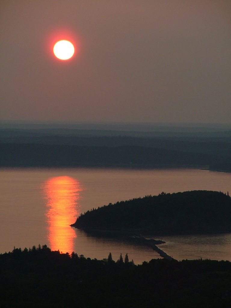 Sunrise from Cadillac Mountain by steve percival