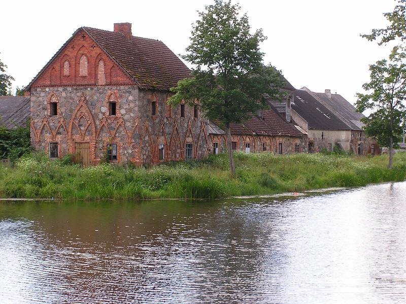 Building of manor of Rokiskis by Antanas Kairys