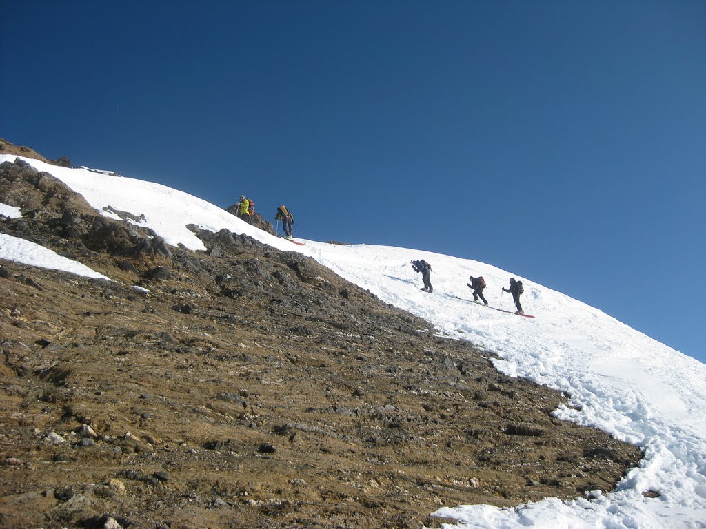 Alla Cima del Blinnenhorn o Corno Cieco by Giovanni Malinverni