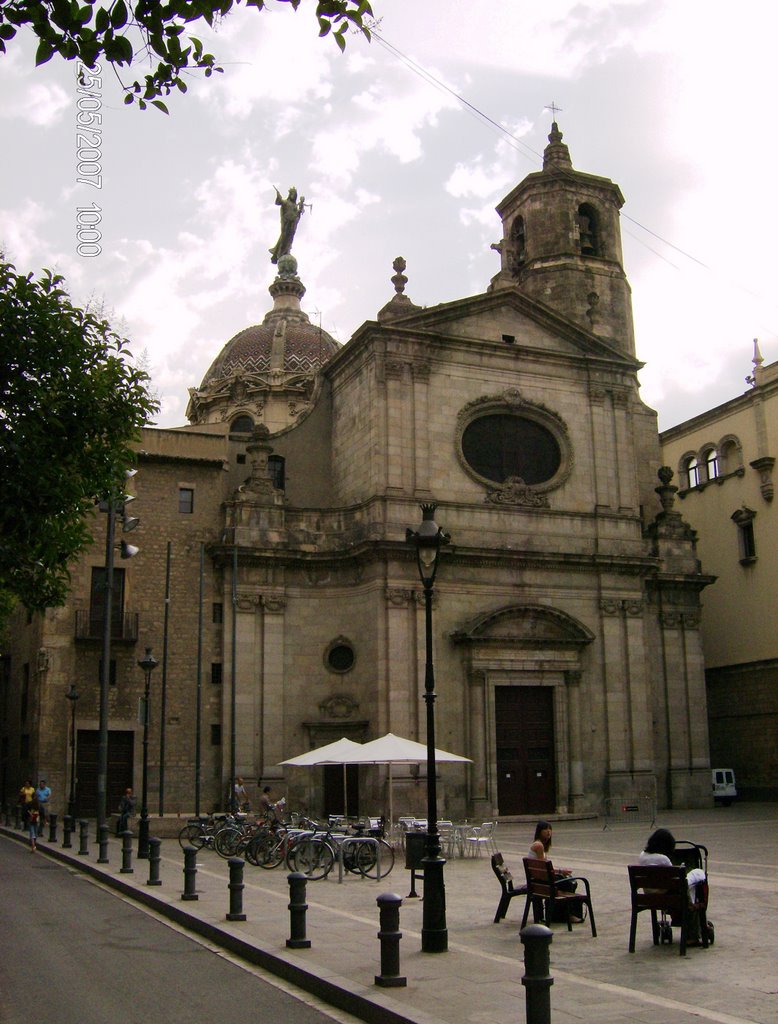 Carrer de la Merce by Luci by lucian tarta