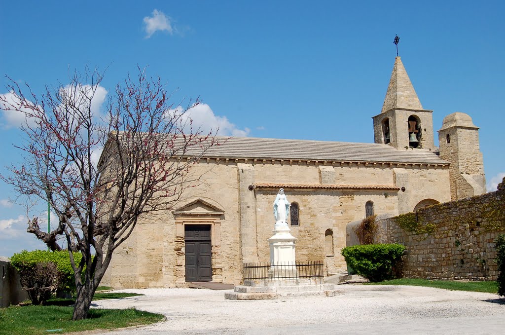 L’église Saint-Sauveur de Fos-sur-Mer by Bernard Bost