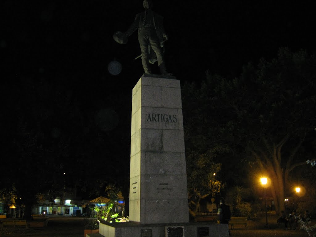 MONUMENTO ARTIGAS by DIEGO A GALLEGO