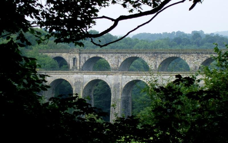 Chirk Aqueduct by frogfish