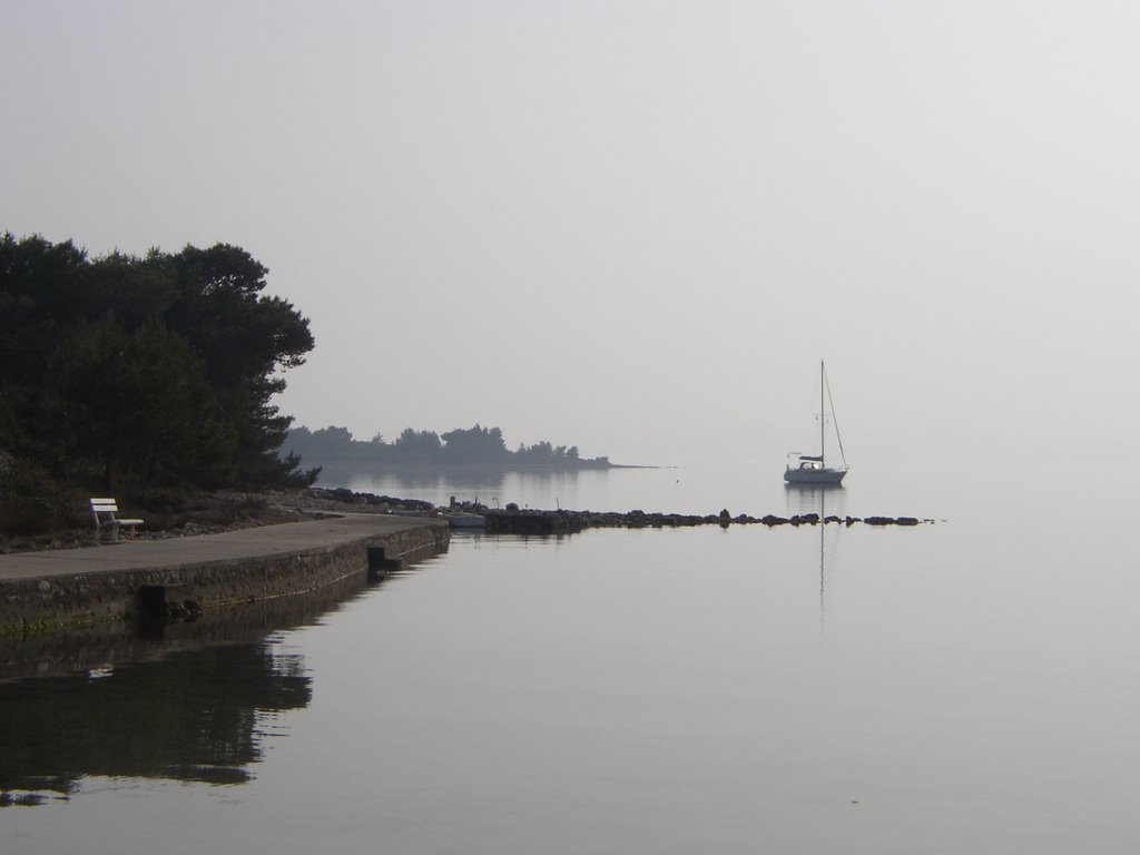 Plaža Sabuša by Tihomir Gržinčić