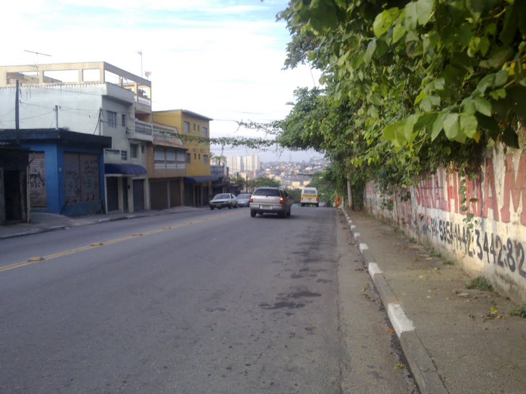 Rua josé barros Magaldi - altura do numero 560 sentido piraporinha by Todo Poderoso