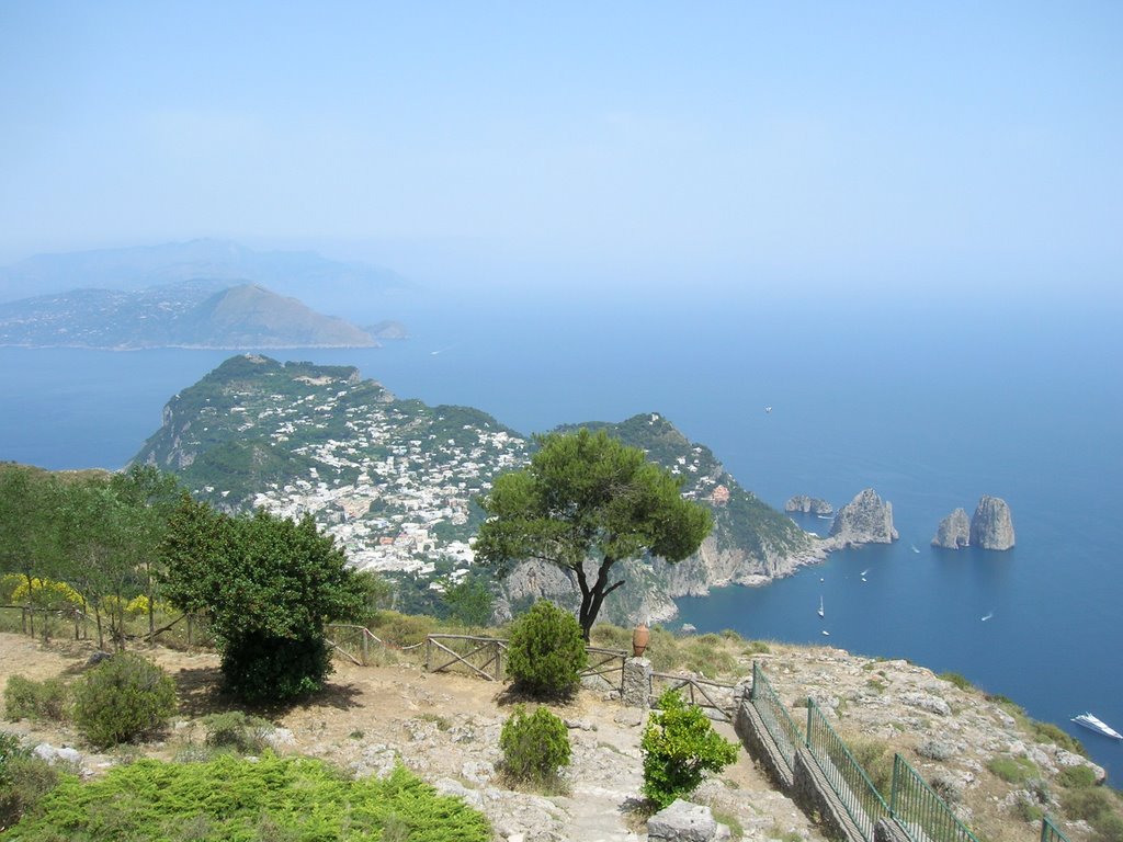 View from Tallest Peak Anacapri by LindseyRPI