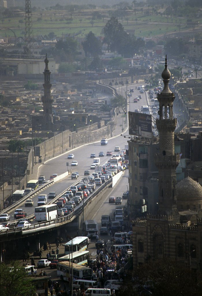 El-Sayeda Aisha Mosque beside Salah Salem by katze1970