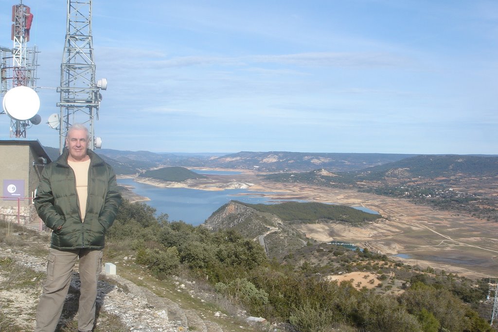 Pantano de entrepeñas, by Bernardo Zalisñak