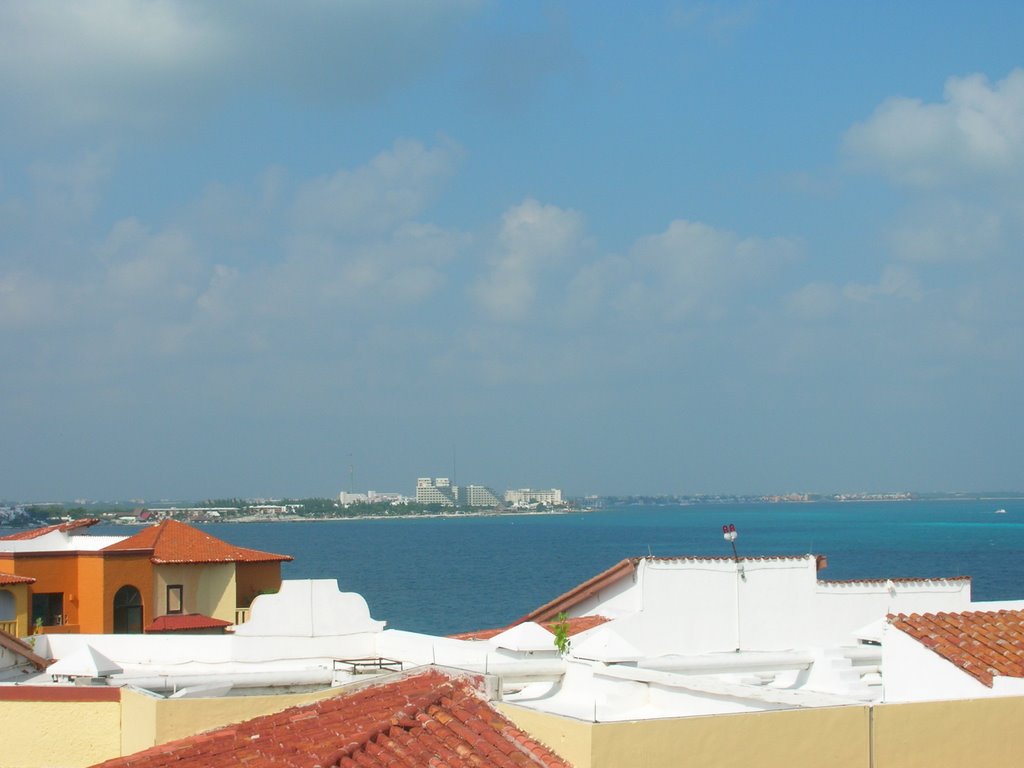 Cancun Sea from Riu Palace Hotel by jgmumm6880